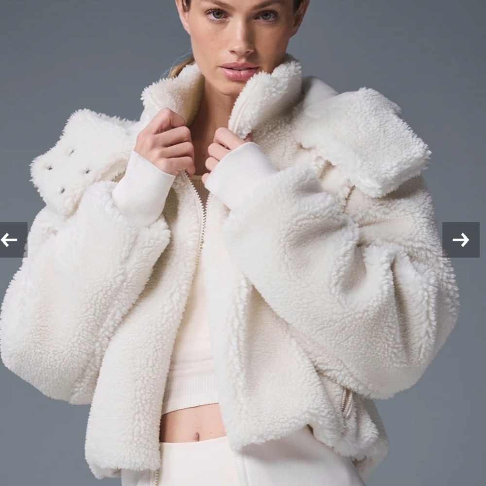 ALO Foxy Sherpa Jacket